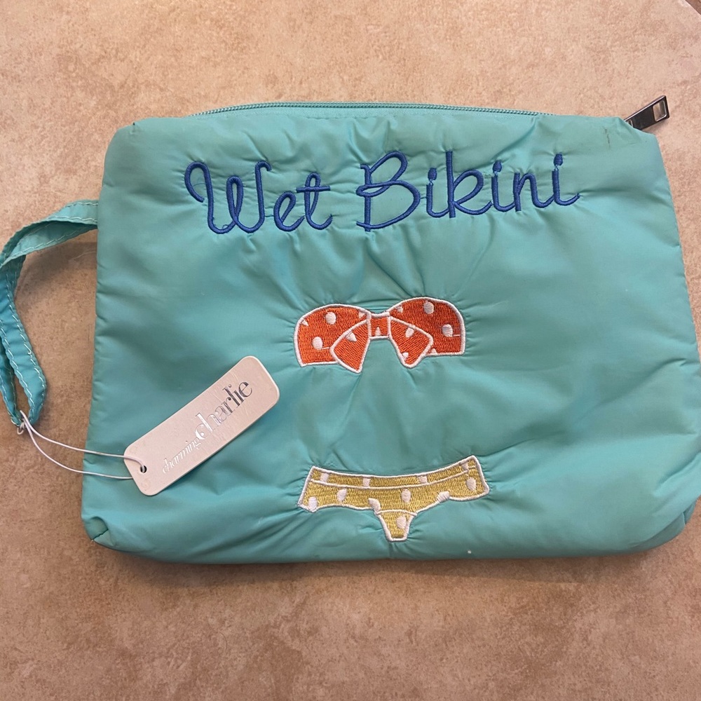 Travel bag for wet bathing suits